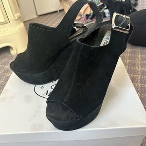 Steve Madden Black Suede Platform Peep-Toe Slingback Wedges